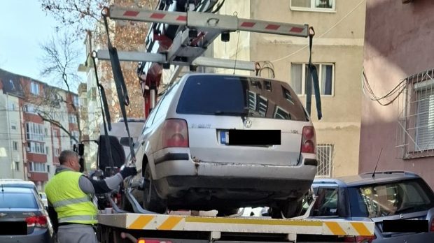 Timișoara, sufocată de rable: peste 2.000 de mașini abandonate au fost ridicate în 2025