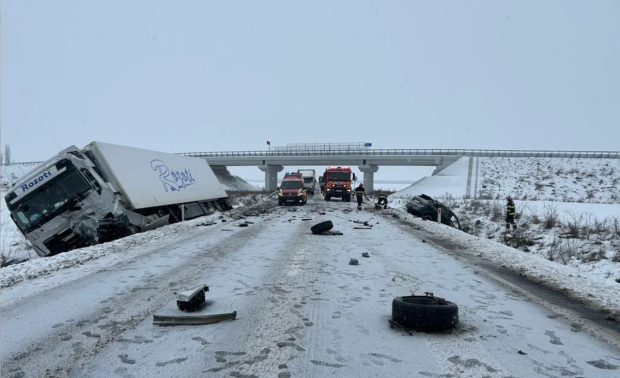 Șofer de 31 de ani, decapitat, după ce a intrat într-un TIR, pe centura orașului Timișoara