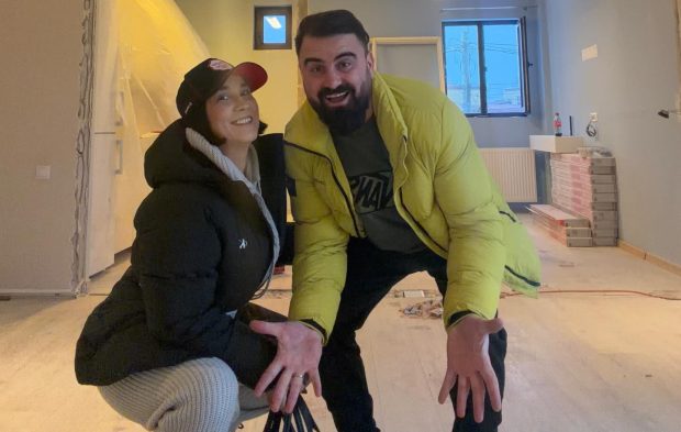 Imagine Stire Adda, criză de nervi la „Power Couple România” 2026. Ce i-a făcut soțului ei în fața tuturor. „Tu ești sănătos la cap? Plecăm acasă!” | 2review.ro