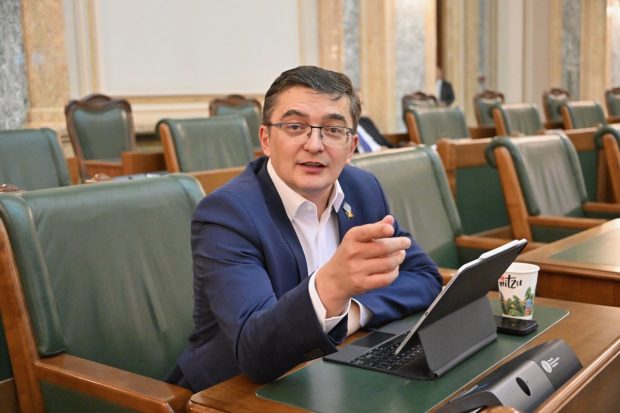 Cine va încălța „papucii” lui David? La Educație, se caută un ministru „carne de tun”, un politician obscur, o marionetă. Sociolog: „Un om fără miză politică”