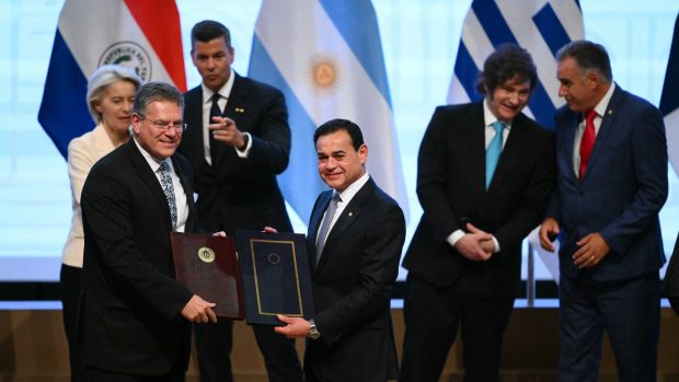 UE și Mercosur au semnat la Asunción un tratat istoric de liber schimb la care s-a lucrat 25 de ani