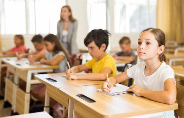 Calendarul anului școlar 2026-2027, pus în consultare de Ministerul Educației. Când începe școala și ce se modifică față de anii trecuți | Document