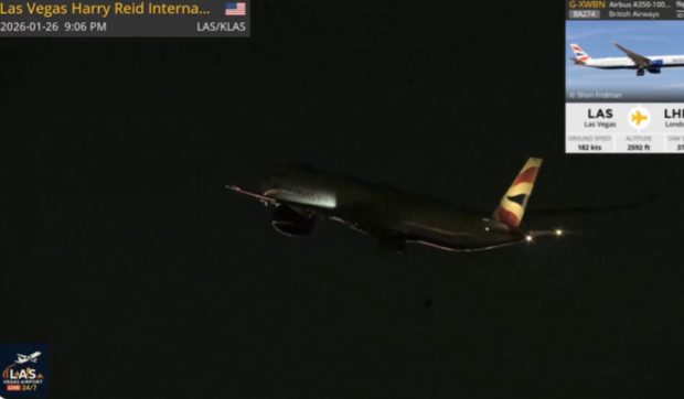 Momentul în care un avion își pierde o roată în timpul decolării din Las Vegas | VIDEO