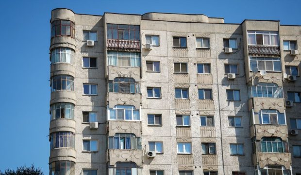 Cea mai ieftină chirie din Brașov e într-un bloc construit în 1977 și are o suprafață foarte mică
