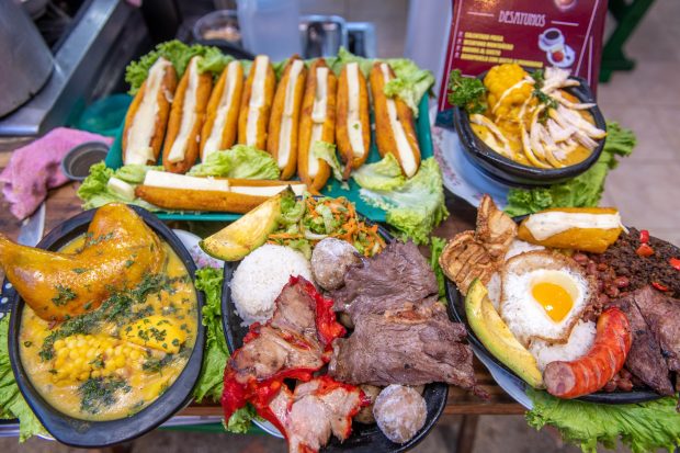 Carnivorii sau vegetarienii, cine are șanse mai mari să trăiască 100 de ani. Ce arată rezultatele unui studiu al cercetătorilor chinezi