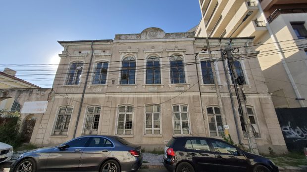 Casa Lichiardopol, locul unde s-a semnat revenirea Dobrogei la România, este astăzi o ruină. Actualii proprietari fac afaceri imobiliare de milioane de euro 