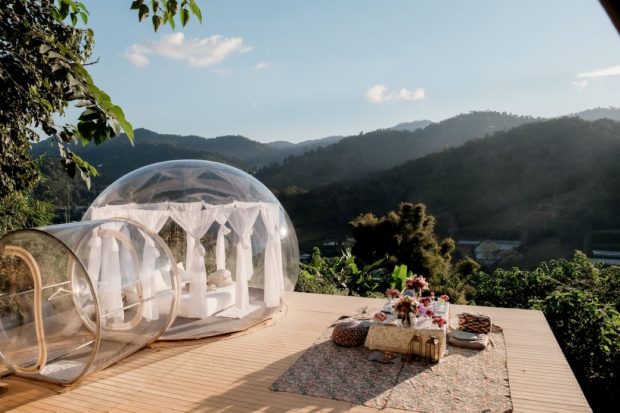 Ce este glamping și ce avantaje are