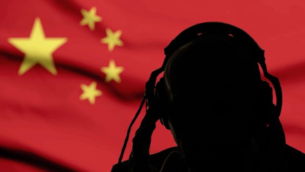Operațiunea „Salt Typhoon”. China spionează de ani de zile telefoanele unor angajați ai guvernului britanic