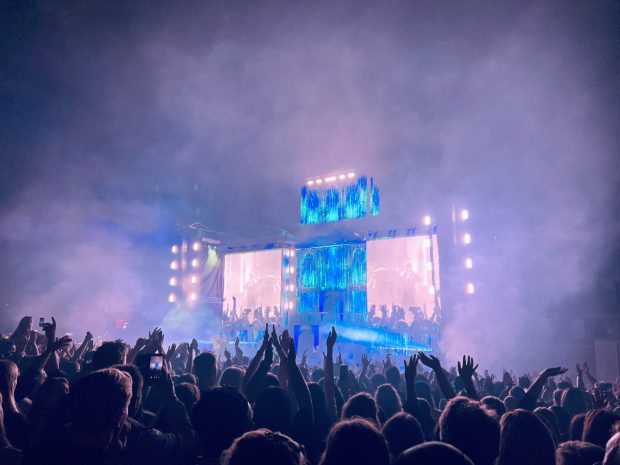 În Oradea vor cânta Nikos Vertis, Samantha Fox, Gipsy Kings și Haddaway: când sunt programate concertele