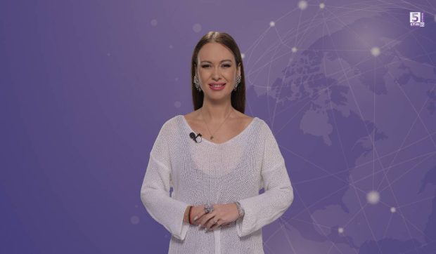 Imagine Stire 5 știri by Libertatea – Monden. Câţi bani încasa Cătălin Măruţă de la Pro TV | Scandal între Andreea Bălan şi Ilona Brezoianu | 2review.ro
