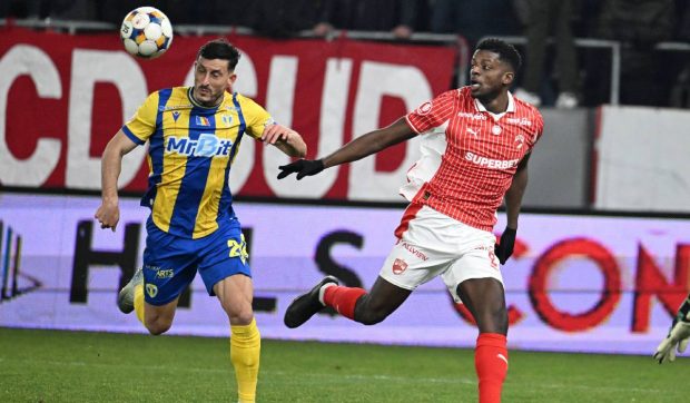 Dinamo – Petrolul 1-1. Gafa lui Epassy care a decis egalul