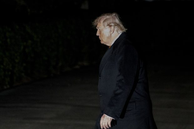Lumea care depinde de moralitatea și mintea lui Trump e pierdută