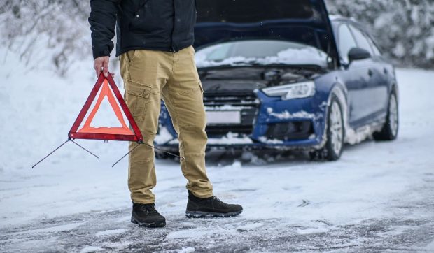 Șoferii plătesc amenzi piperate, dacă le lipsesc aceste dotări auto obligatorii în 2026