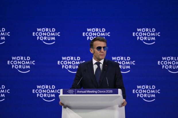 Emmanuel Macron acuză SUA, la Davos, că încearcă să slăbească Europa și avertizează asupra unui posibil război comercial