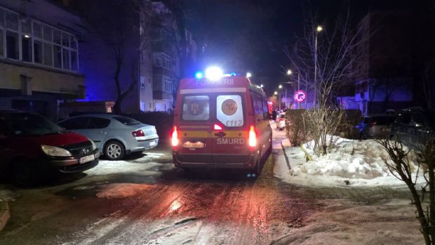 Explozie într-un bloc din Alba Iulia: Doi răniți, 20 de oameni evacuați