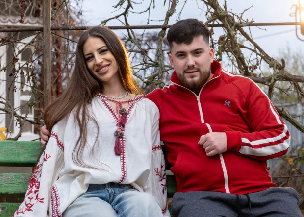 Imagine Stire Filmul românesc care a vândut la cinema peste 160.000 de bilete în prima săptămână de la lansare. Doi influenceri sunt în rolurile principale | 2review.ro