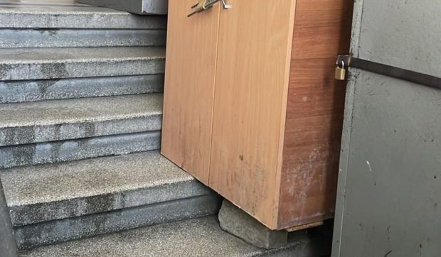 Șoferi rugați de polițiști „să se prezinte cu căști de protecție pe cap” la Brigada Rutieră București: „Căști de protecție din construcții, căști moto sau orice alt tip”