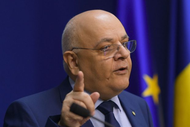 Raed Arafat insistă ca accesul copiilor şi adolescenţilor la reţelele de socializare să fie limitat: Suntem la ceasul al 12-lea