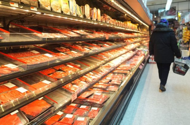 Patru alimente care nu ar trebui să existe în casa ta dacă vrei să trăiești 100 de ani, potrivit nutriționiștilor