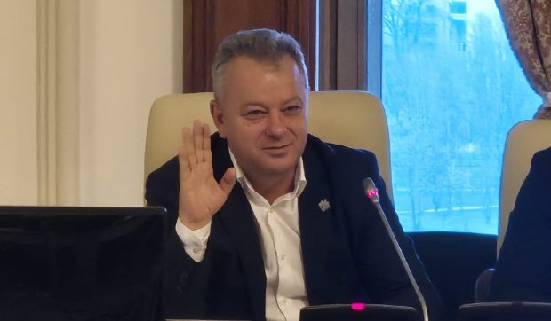 Cine este Ion Iordache, deputatul PNL care vrea legalizarea prostituției în România și cere ca bordelurile „să fie la distanţe clare faţă de şcoli”