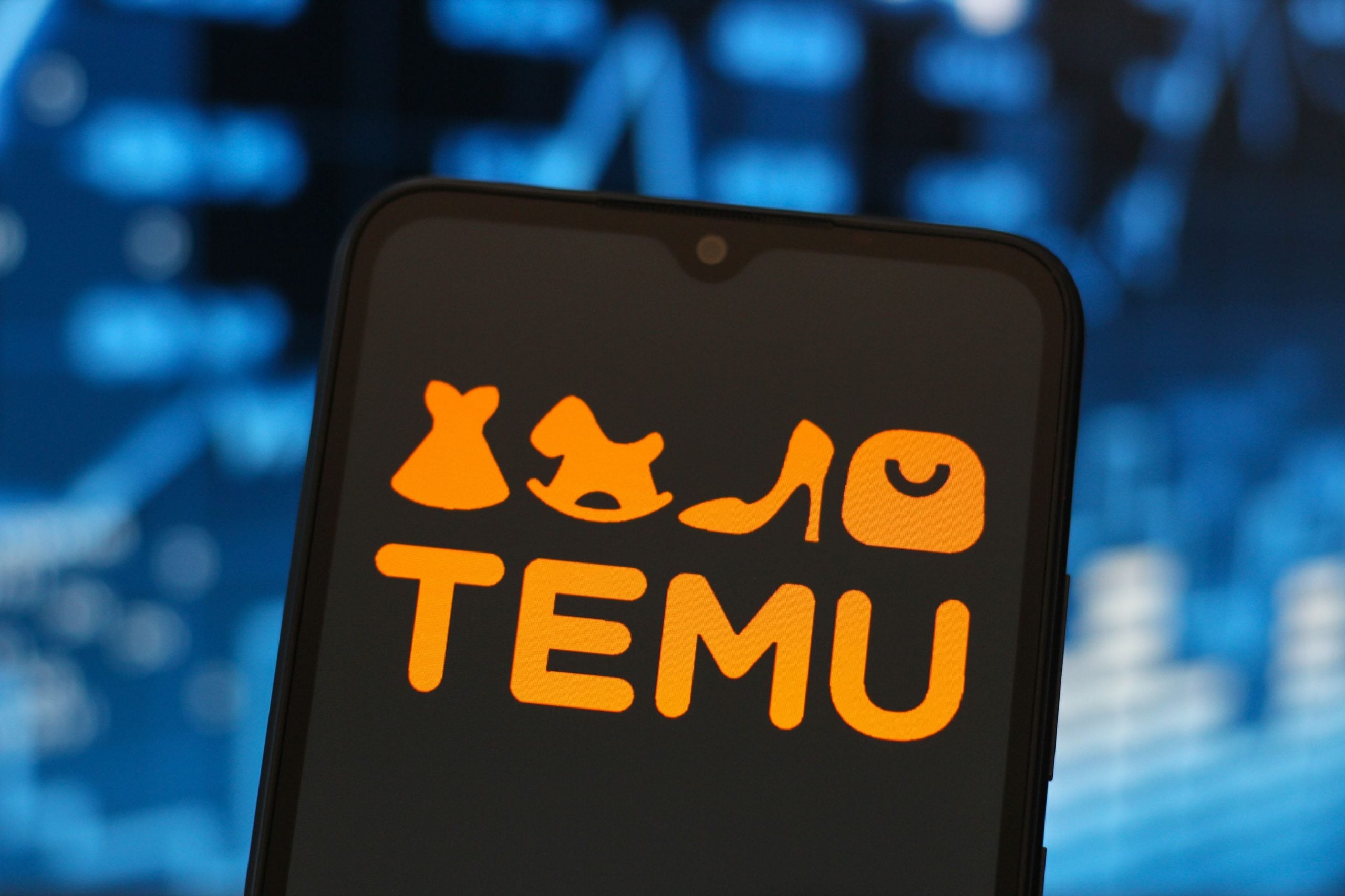 Poza pentru articolul Un bărbat a riscat să-și cumpere un iPhone pe Temu: „Rezultat neașteptat”