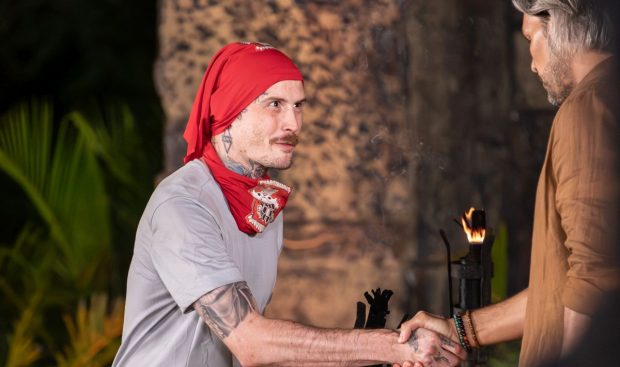 Imagine Stire Iustin HVNDS (Hands), prima reacție după ce a fost eliminat de la Survivor România 2026. Ce a spus despre Faimoși: „Din păcate” | 2review.ro