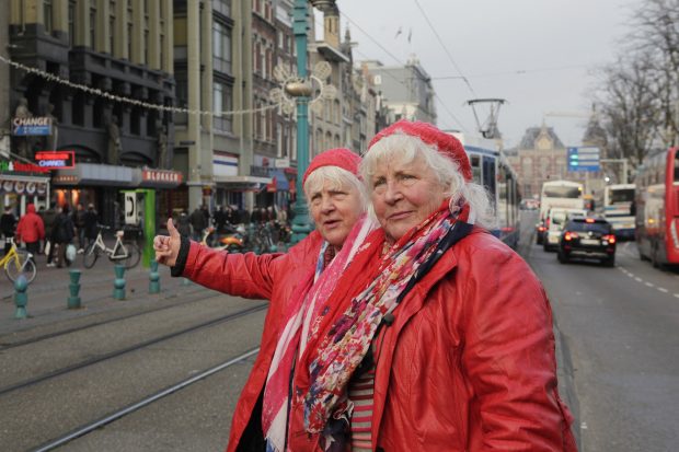 Gemenele Fokkens, 50 de ani de muncă în Cartierul Roșu din Amsterdam: „Am servit 350.000 de clienți”