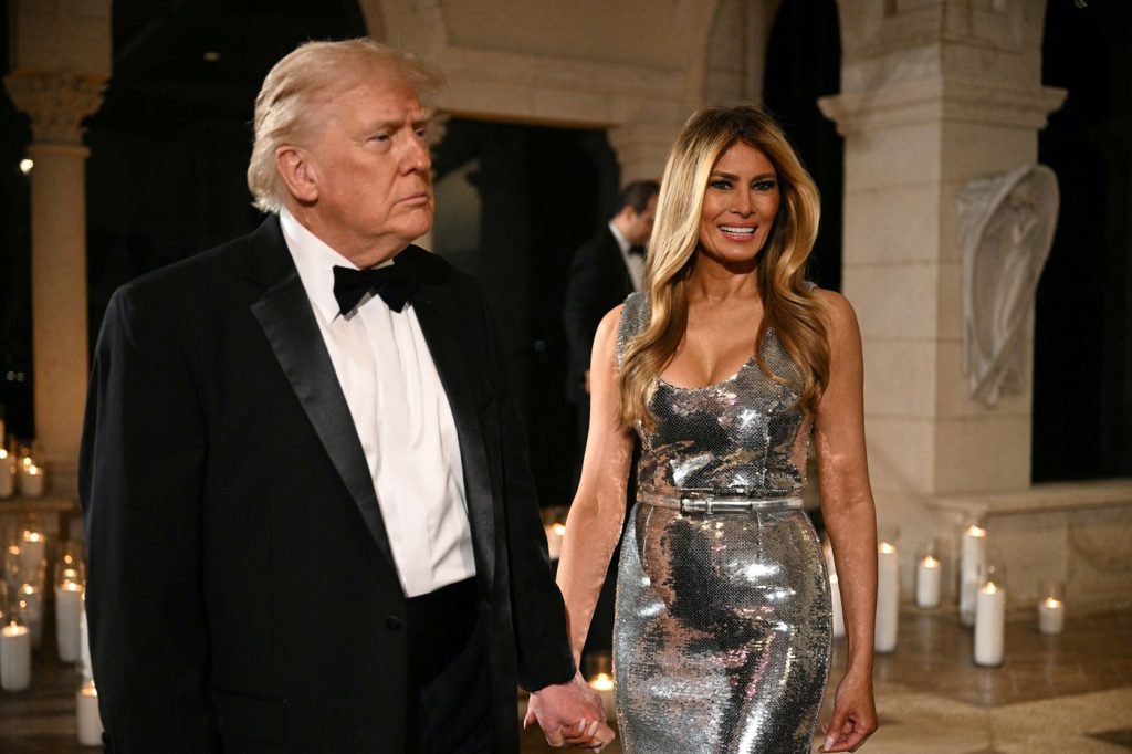 melania trump si donald trump anul nou 2026 2 1