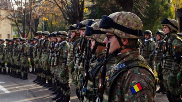 Românii plecați în diaspora sunt obligați să se prezinte la centrele militare, în caz de mobilizare