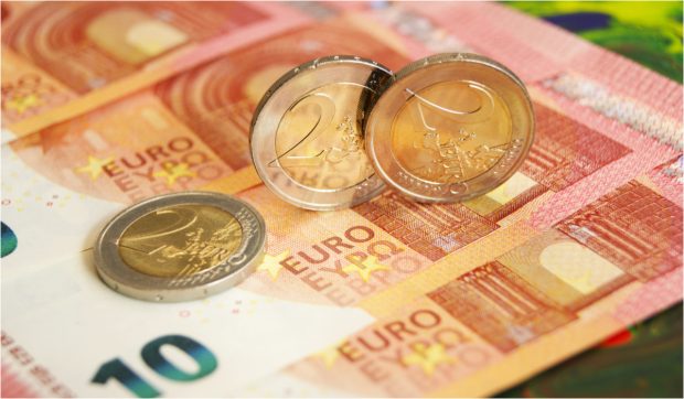 România a primit înapoi aproape 1.000.000.000 euro din partea Comisiei Europene pentru plățile în avans către fermieri