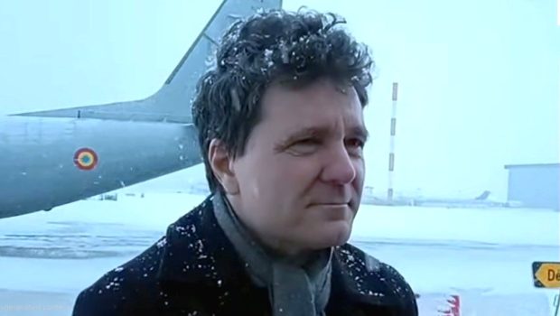 „Președintele român călătorește într-un «container zburător»”. Zborurile lui Nicușor Dan, analizate într-una dintre cele mai vechi reviste din Olanda