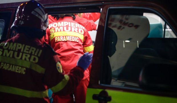 Șase morți la Lugojel, într-un accident cu un TIR, o cisternă, un microbuz și un autoturism