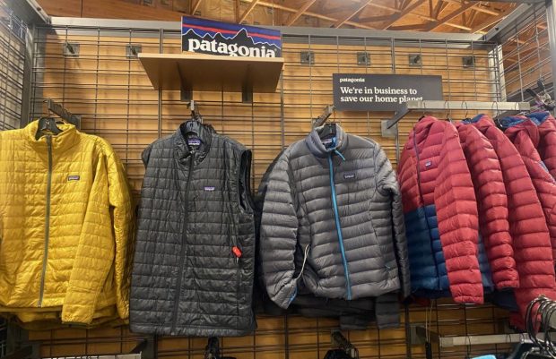 Miliardarul rebel care a schimbat regulile capitalismului. Povestea fondatorului Patagonia