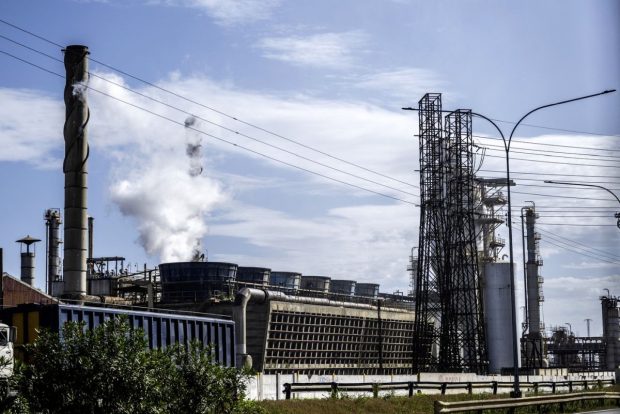 SUA au vândut pentru prima oară petrol obținut din Venezuela: Donald Trump speră să obțină 100 de miliarde de dolari