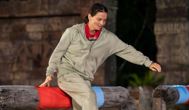 Imagine Stire Câți bani ar fi primit Roxana Condurache pentru participarea la Survivor România 2026. A rezistat trei săptămâni în emisiunea de la Antena 1 | 2review.ro