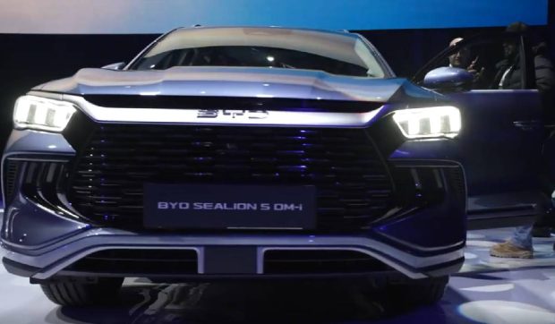 Revoluția BYD: Sealion 05 și tehnologia care a cucerit locul 1 mondial în 2025