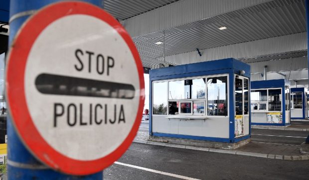 Un șofer român a fost oprit și arestat de polițiști pe autostrada A3 din Croația. Ce au descoperit agenții în mașina bărbatului