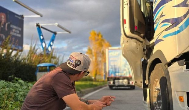 Un șofer român de TIR a refuzat 3.600 de euro salariu în Italia: „Plus al treisprezecelea și al paisprezecelea, dar totuși nu este ceea ce caut eu”
