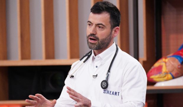 Un cardiolog român a salvat viața unei persoane chiar în noaptea dintre ani: „Am muncit un an la inima dumneavoastră”