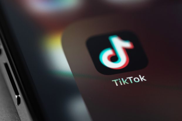 Prima țară din Europa care a interzis TikTok revine după doar un an asupra deciziei, invocând noi mecanisme de securitate