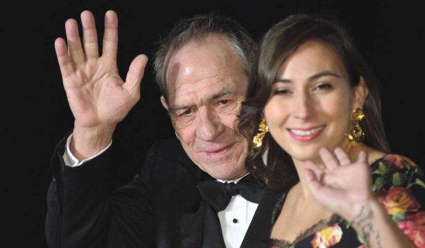 Mesajul de 18 secunde înainte de moartea fiicei lui Tommy Lee Jones: ce a declanșat alerta „Cod 3”