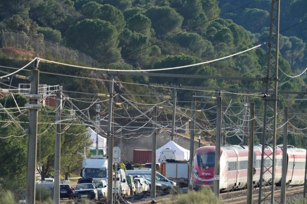 Doi români au fost răniți ușor în accidentul feroviar petrecut în regiunea Cordoba, Spania