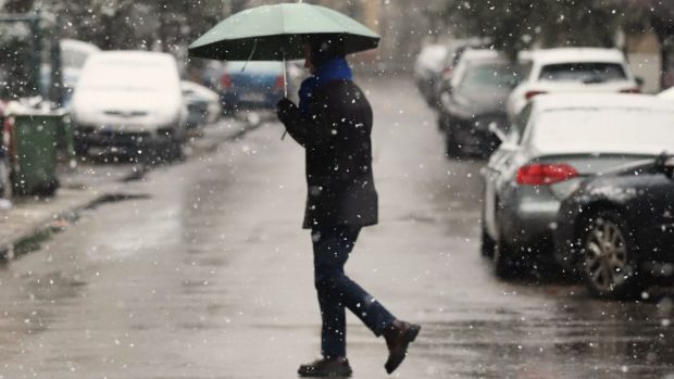Trei zile cu ninsoare în București și temperaturi de până la -13 grade. ANM anunță ger, polei și strat de zăpadă de 15 cm în Capitală