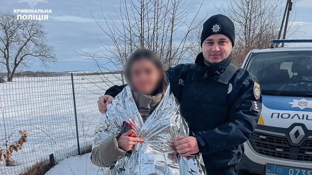 O fetiță de 13 ani, răpită de pe stradă, căutată de forțe speciale, câini și drone: „Nu știu în ce mașină sunt”