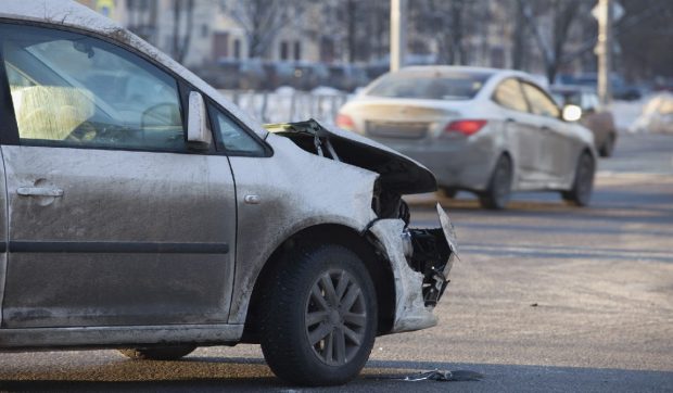 Ce riscă șoferii români care evită constatarea amiabilă și „se înțeleg” după un accident, de teama majorării RCA