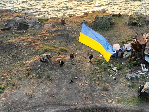 Rușii au bombardat Insula Șerpilor din Marea Neagră cu avioane Tu-22M3 și rachete supersonice Kh-32