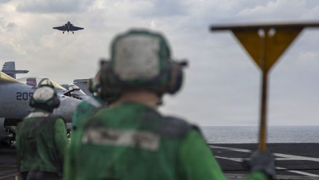 Armata americană a doborât o dronă iraniană: „S-a apropiat în mod agresiv” de portavionul USS Abraham Lincoln