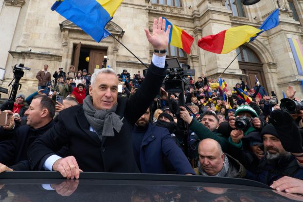 Nora lui Călin Georgescu, politicianul care se declară antisistem, lucrează la Hidroelectrica într-o poziție-cheie