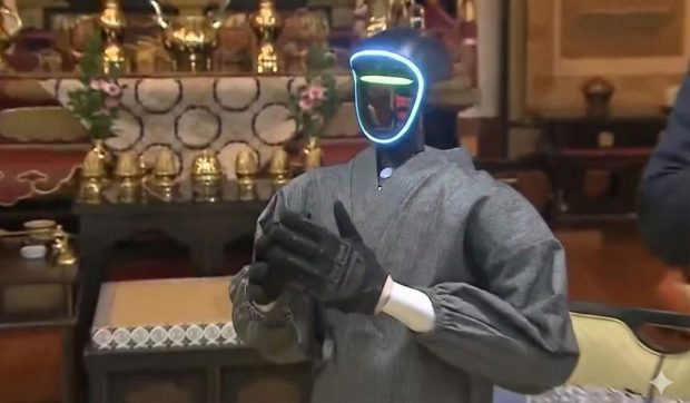 Cercetătorii din Japonia au creat un călugăr budist robot, capabil să ofere îndrumare spirituală: „O schimbare profundă în cultura religioasă” | VIDEO