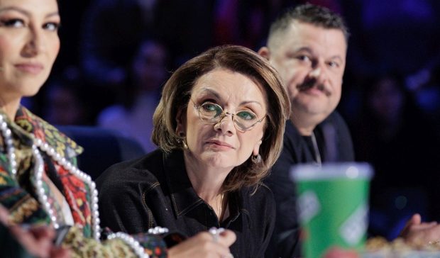 Imagine Stire Pentru ce a cerut Carmen Tănase dispensă la „Românii au talent”: „Stai să vezi ce urmează”. Câte sezoane vrea să fie jurat în show-ul de la PRO TV | 2review.ro